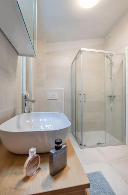 St Jakov Superior Beach Apartment With Free Parking 杜布罗夫尼克 外观 照片